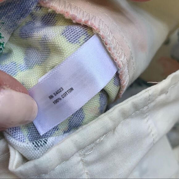 GAP Vibrant White Floral Print Cotton Shorts 4 - Picture 6 of 9